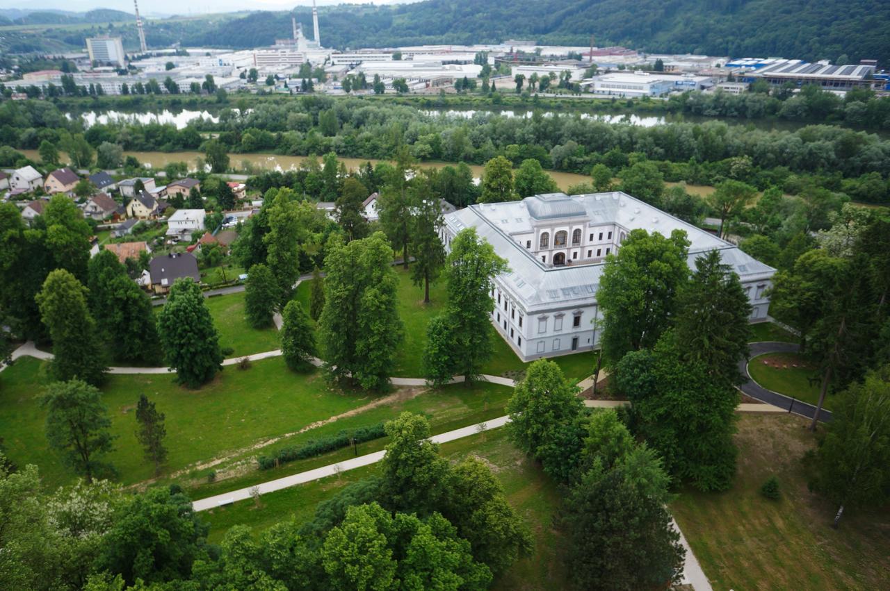 Hotel Gino Park Palace Povazska Bystrica Bagian luar foto